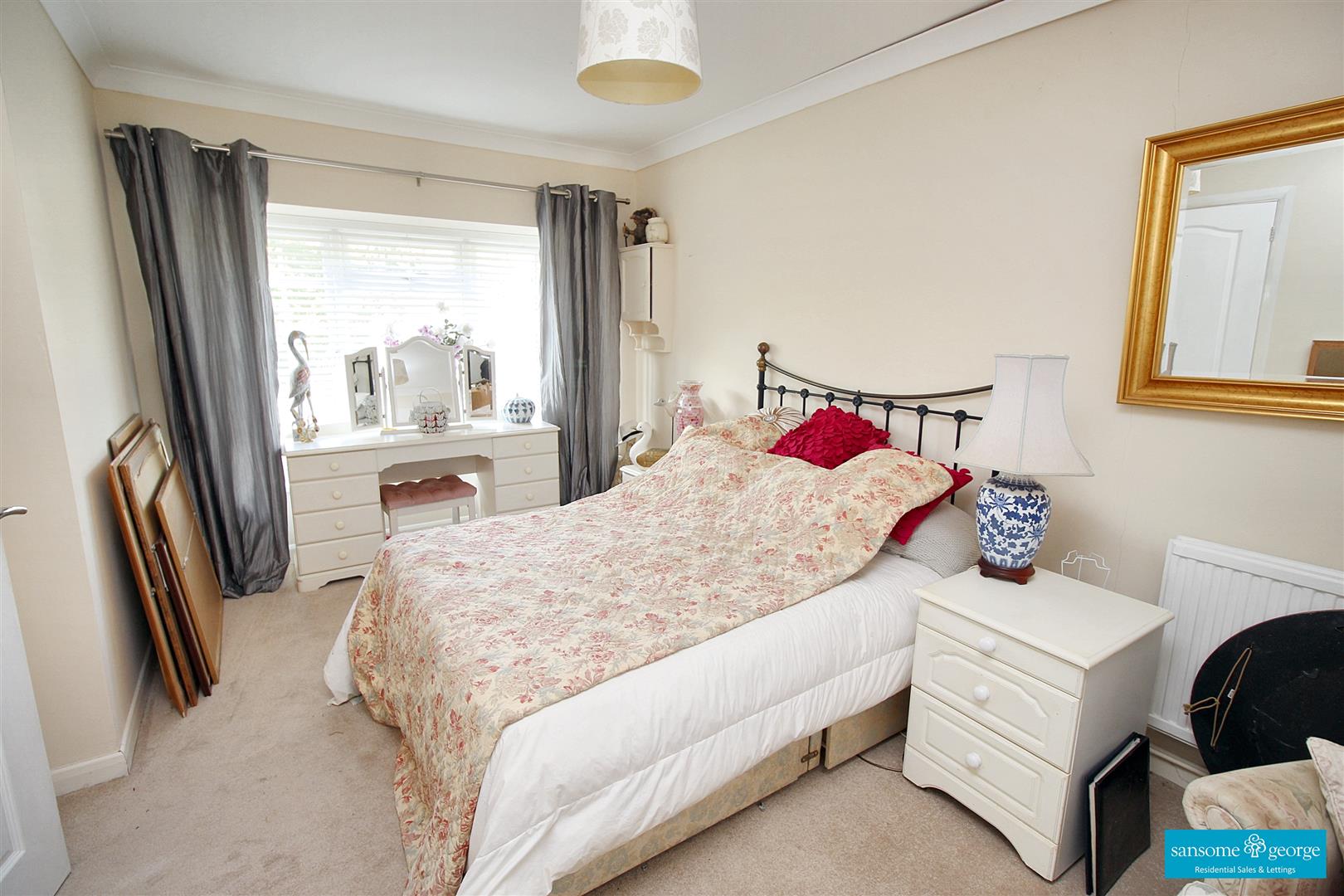 Longleat Drive, Tilehurst